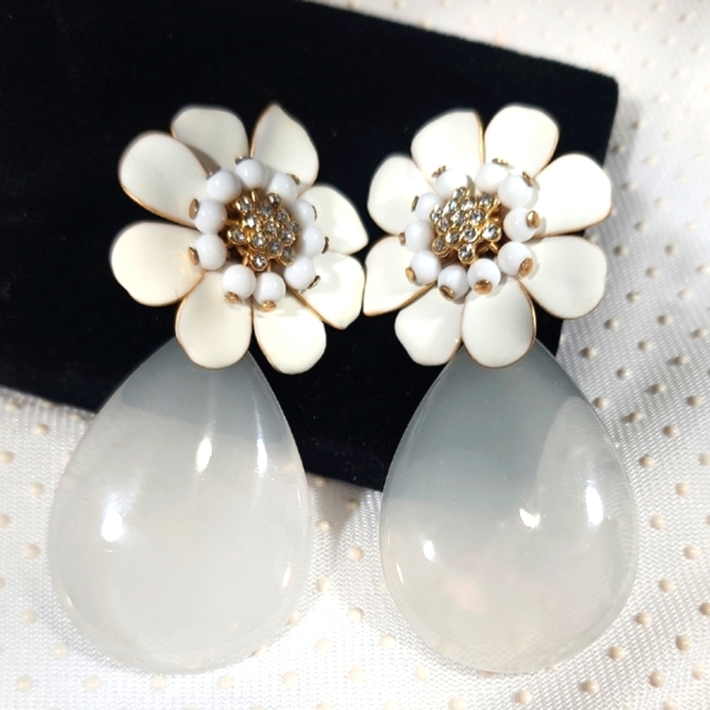 J.Crew Elegant White Floral Earrings with Teardrop Pendants and Sparkling Center